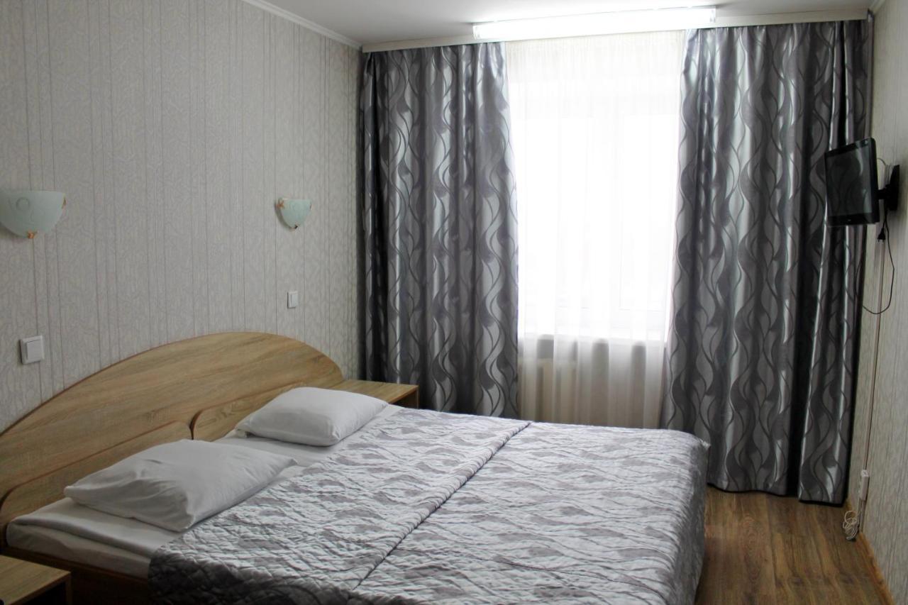 Tourist Hotel Mogiljov Exteriör bild